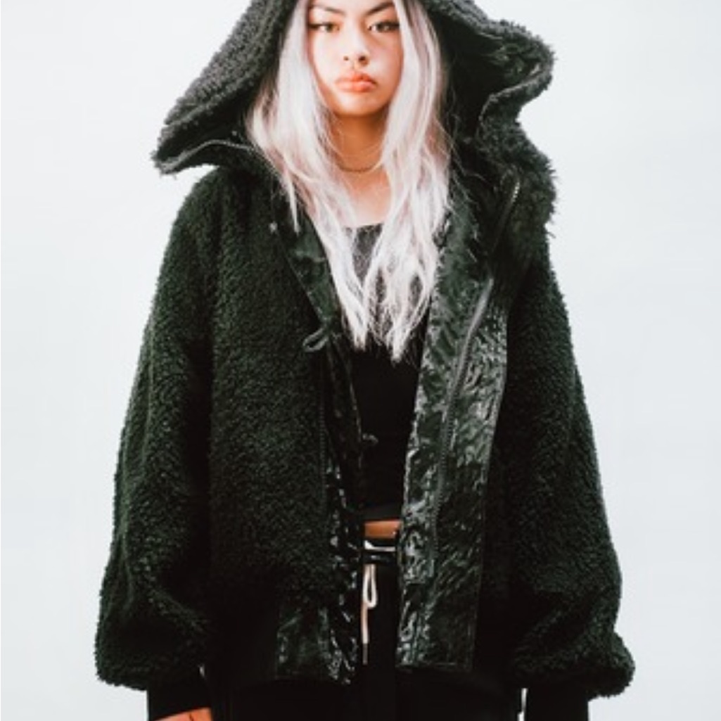 Fried Rice Sherpa Lined Coat, Black, Barely Worn
